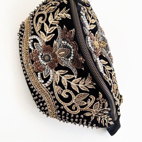 Free People Wren Midnight Velvet Sling bag - Picture 6 of 8